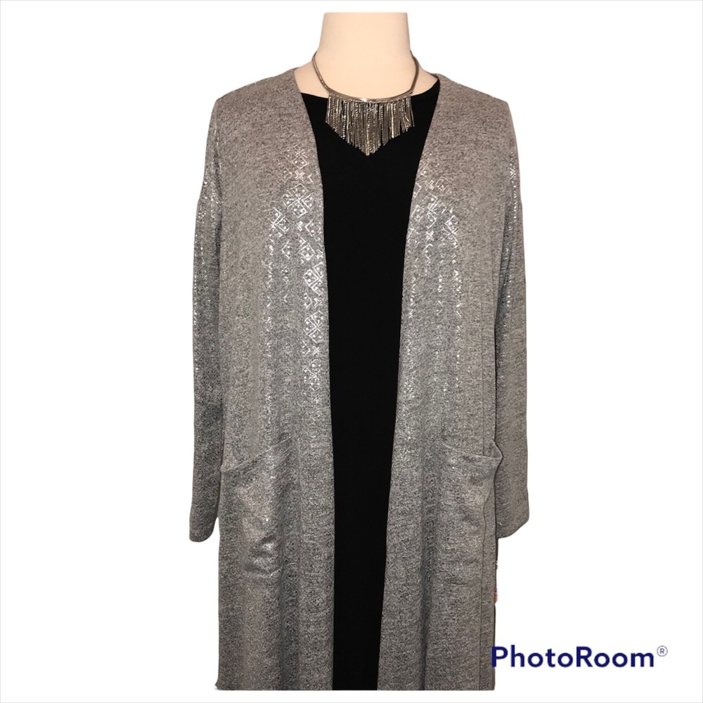 Elegant Silver Cardigan Duster XL - Picture 3 of 15